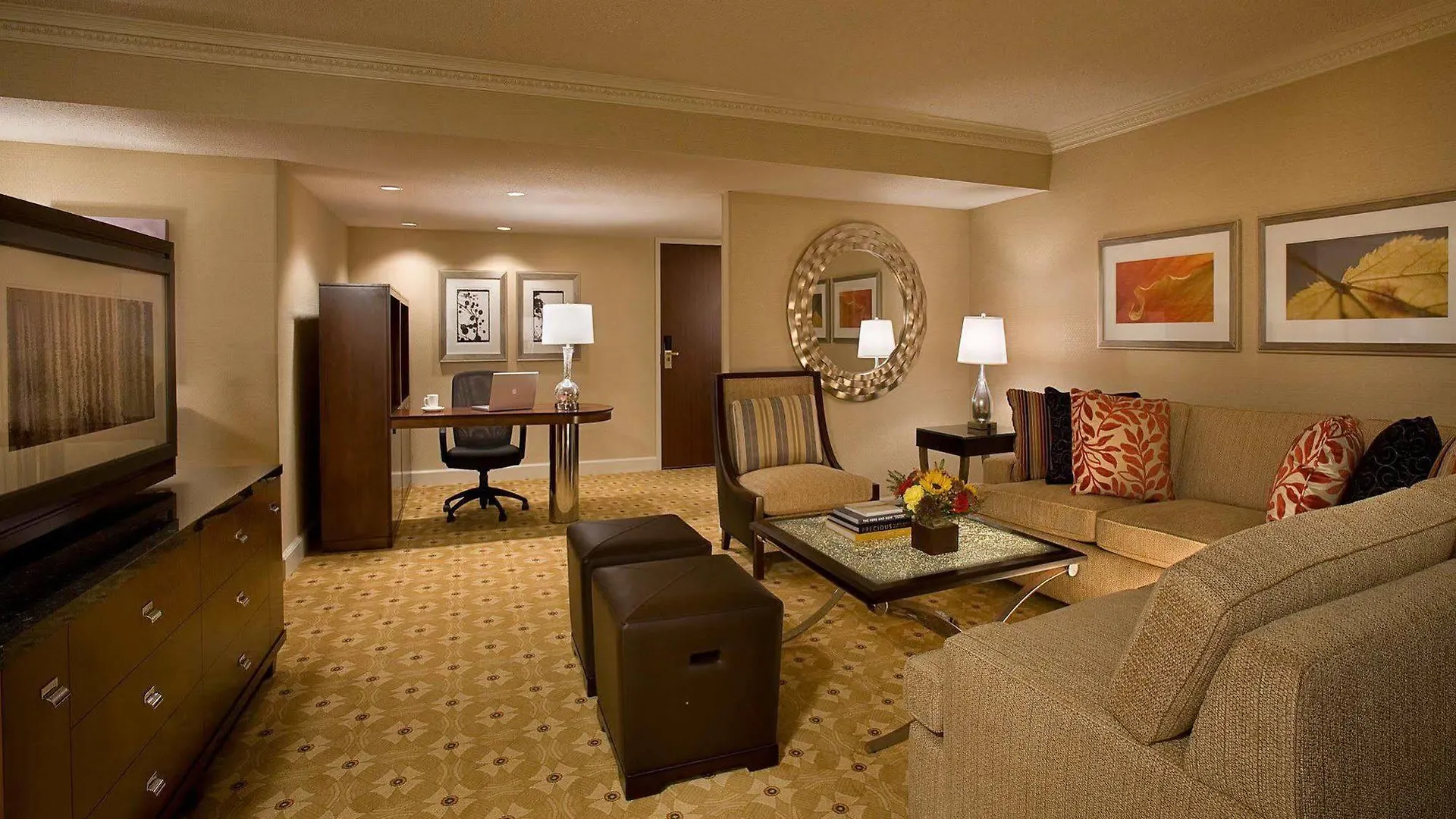 Toronto Airport Marriott Hotel 4*,